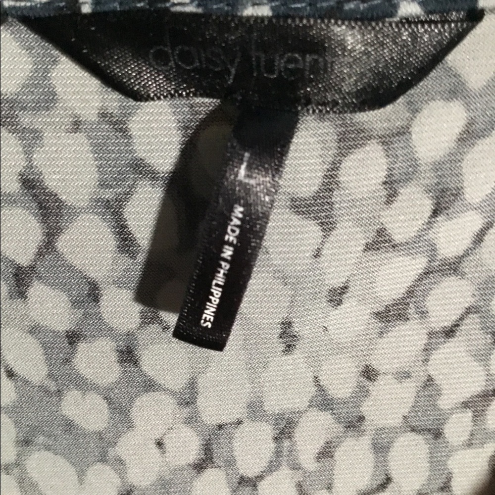 Short sleeve top - Picture 4 of 5